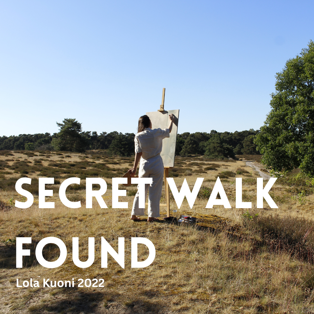 Erste Bilderreihe "Secret Walk Found" der Nottulner Künstlerin Lola Kuoni, abstrakte Malerei inspiriert von der Melancholie der Natur.
